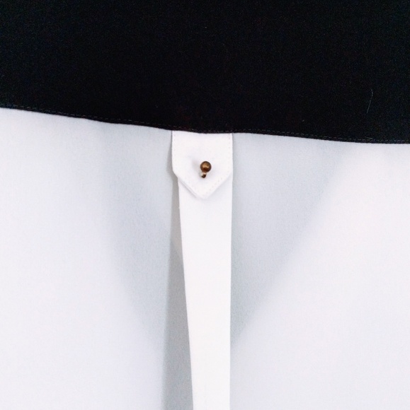 Express Shear Off White & Black Detail Blouse - Picture 3 of 7